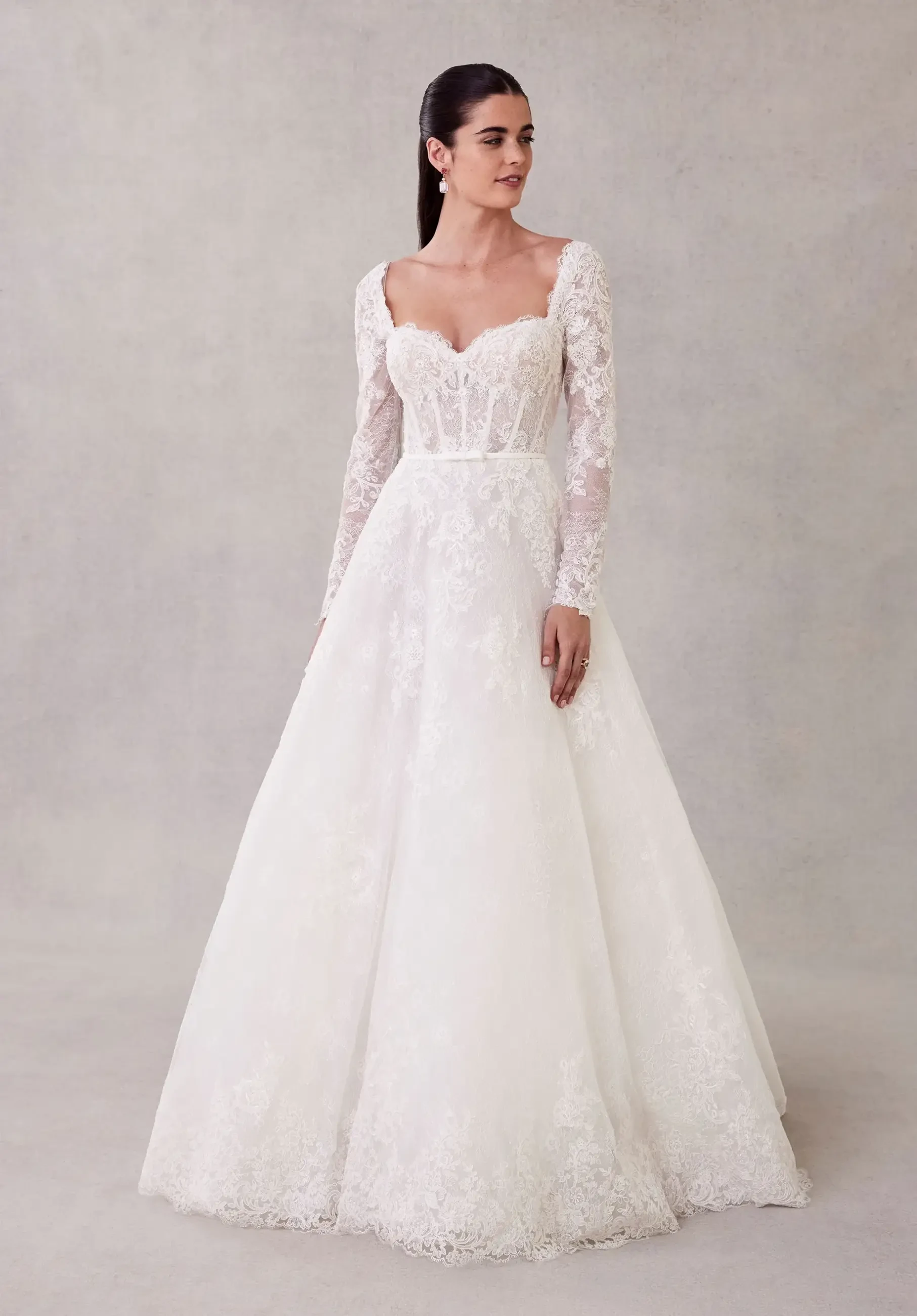 Best Wedding Dress Styles for Petite Brides Image